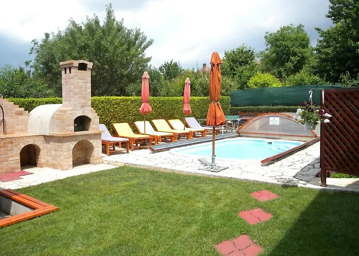 - Balaton 18798 Vakantiehuis *