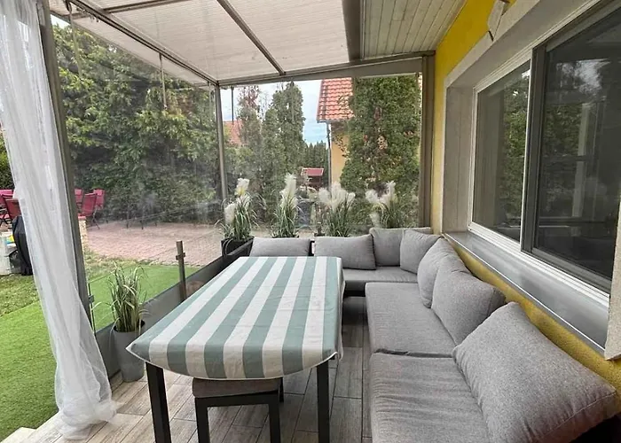 - Balaton 18798 Vakantiehuis Balatonfůzfő